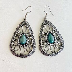 Vintage Silver Toned Filigree Teardrop Boho Chic Earrings with Green Faux Stone